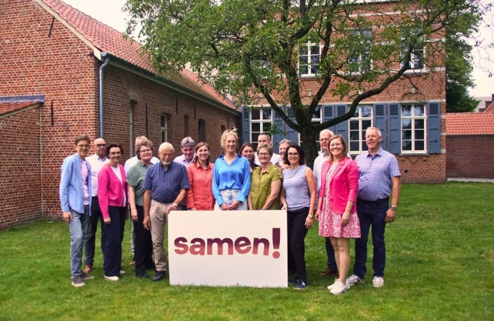 Groepsfoto lancering samen!